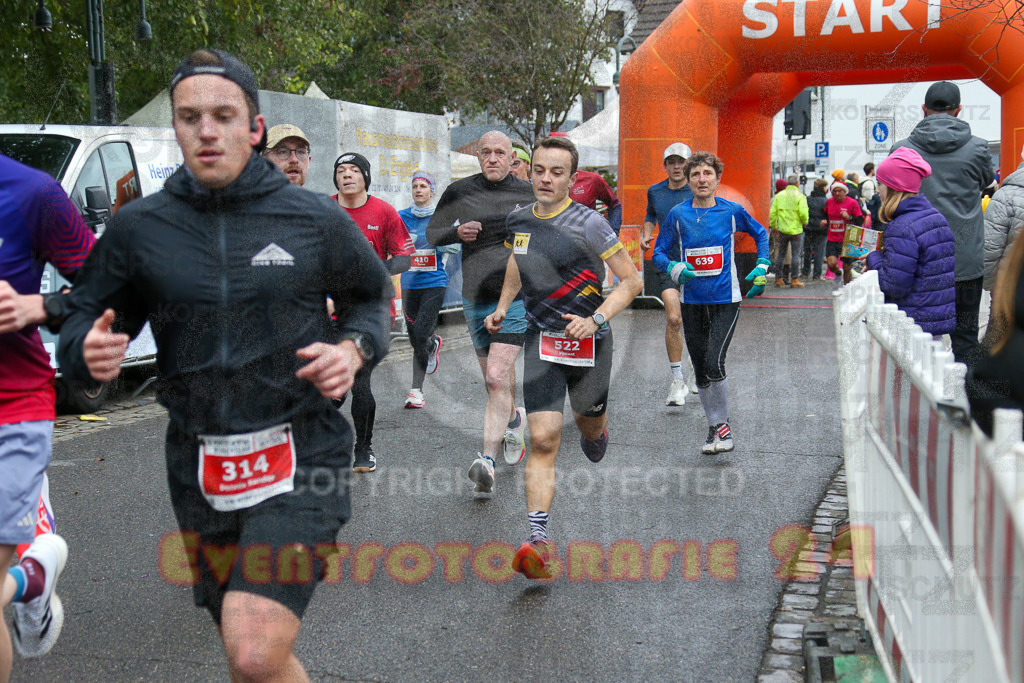 251130_1142_EX1_8329 | Sportfotografie im Rhein-Sieg Kreis, Köln, Bonn, NRW, Rheinland Pfalz, Hessen, etc. Unser Tätigkeitsfeld umfasst den Laufsport vom Volkslauf über den Marathon, Duathlon, Triathon bis zum Ultralauf wie Kölnpfad Ultra oder Schindertrail.
