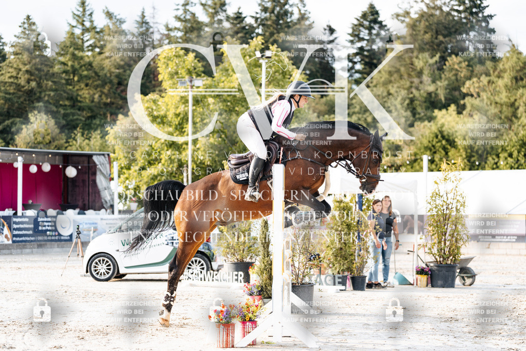 CK903434 | Turnierfotografie Pferdefotografie Trier Rheinland-Pfalz Pferdesport Reitsport Tierfotografie Sportfotografie Pferdevideo Pferdevideografie Equestrianvideography equestrianphotography  - Realisiert mit Pictrs.com