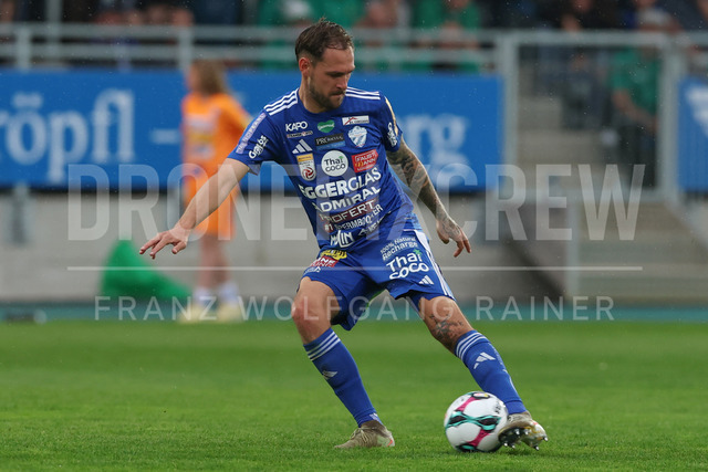 TSV Egger Glas Hartberg vs SK Rapid Wien – Championship Group    | Hartberg, Austria, 19.Apr.26 - SOCCER - ADMIRAL Bundesliga, TSV Egger Glas Hartberg vs SK Rapid Wien. The image shows Lukas Spendlhofer (Hartberg). 