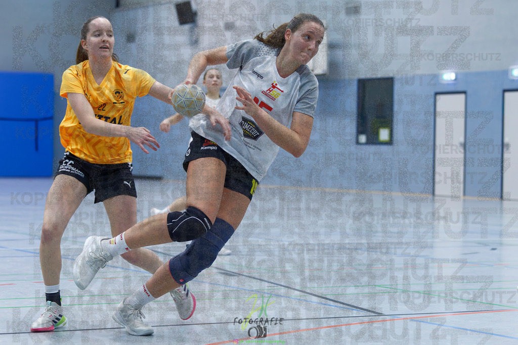 Frauen Oberliga Mitte (HHV); HSG Eibelshausen/Ewersbach - HSG Wettenberg II | Frauen Oberliga Mitte (HHV); HSG Eibelshausen/Ewersbach - HSG Wettenberg II am 13.12.2025 in Steinbrücken (Sporthalle am Hammerweiher)Photo © 2025 - Jörg Heinrich - Realisiert mit Pictrs.com