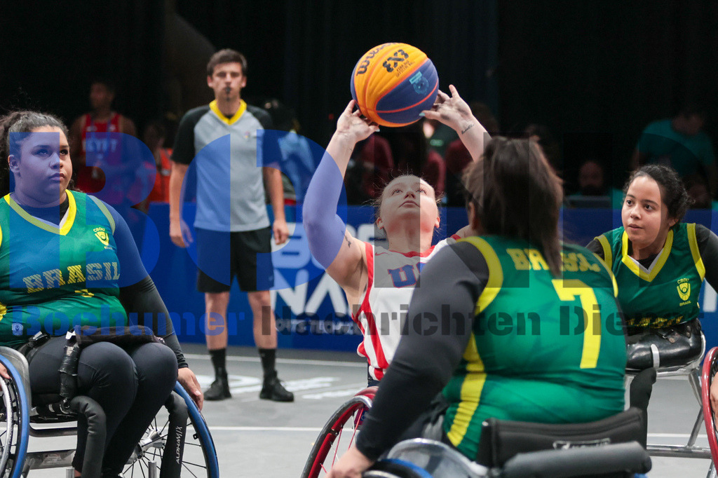 SES_TTG3X320250717-107 | bond - Realisiert mit Pictrs.com