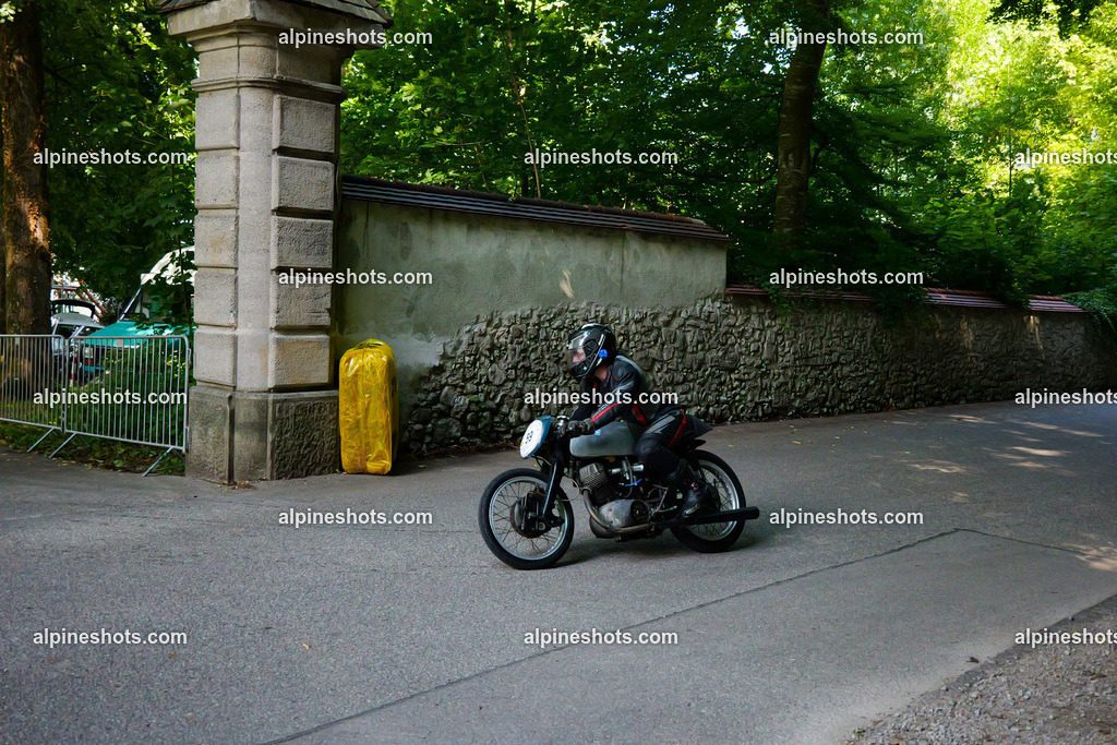 P1015387 | Erleben Sie atemberaubende, hochqualitative Fotos Ihrer Fahrt entlang der malerischen Alpenstraßen. Besuchen Sie alpineshots.com, um professionelle Aufnahmen Ihrer unvergesslichen Reise zu finden und zu kaufen - Realisiert mit Pictrs.com