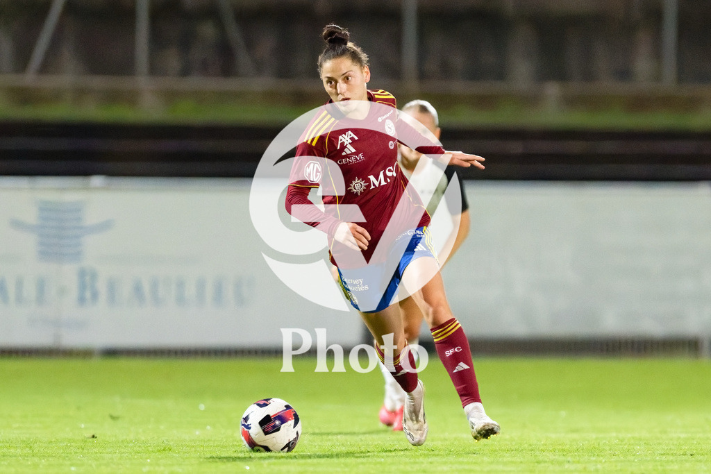 DZ9_5254_c | Switzerland: AXA Womens Super League 2025/26, Servette FC Chenois Feminin vs FC Aarau Frauen - Stade des Trois-Chene, Chene-Bourge: Lumbardha Misini (6 Servette FC Chenois Feminin) in action (close up) 