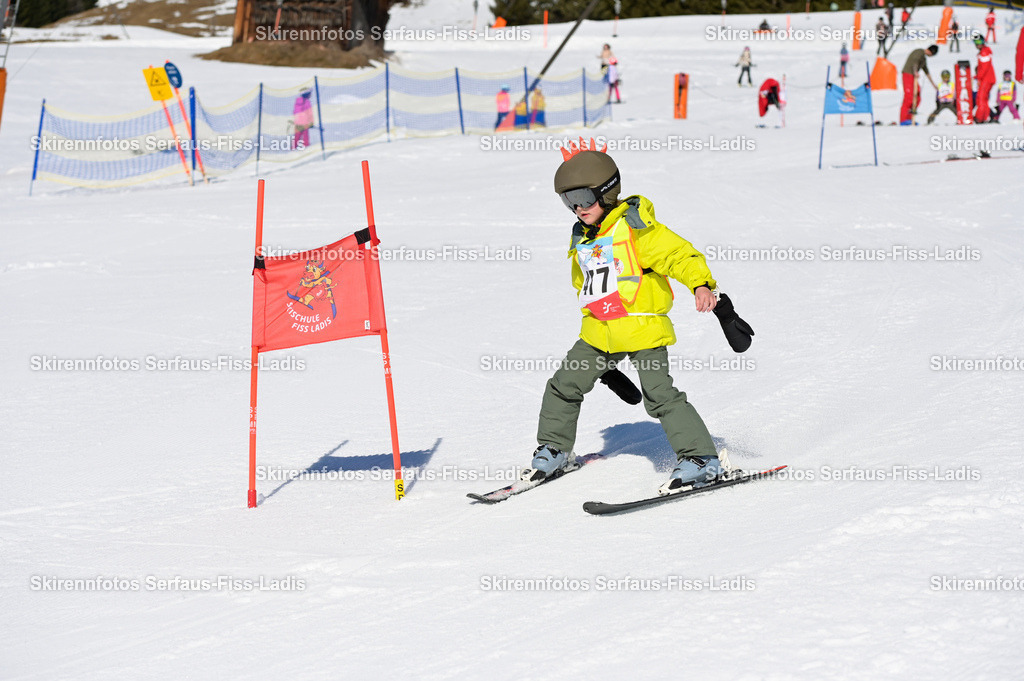 SRF_27.02.2026_377 | Skirennfotos,Serfaus,Fiss,Ladis,Kinderskirennen,Winter,Tirol,Oberland,skirace,SFL,feelfree,weil wir's genießen,ski,Ski,skifahren,Sonnenplateau, - Realisiert mit Pictrs.com