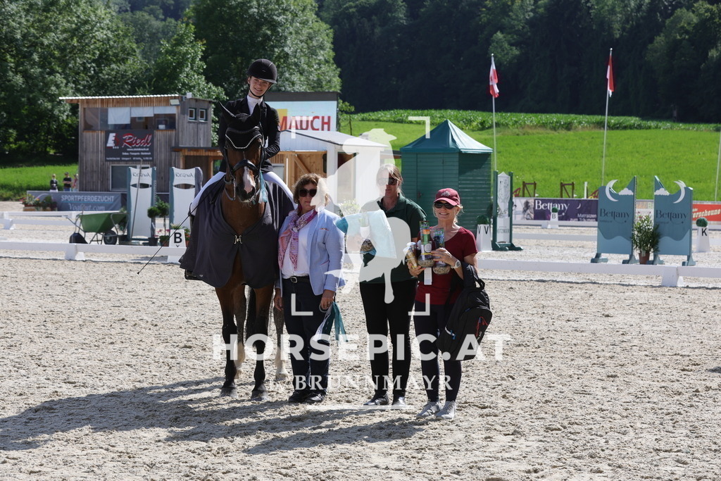 0P6A6650 | Willkommen bei Brunnmayr - Design & Fotografie – Ihrem Spezialisten für Reitturniere und Pferdeveranstaltungen in Oberösterreich, Salzburg und Bayern! Seit über 17 Jahren sind wir leidenschaftlich dabei.
