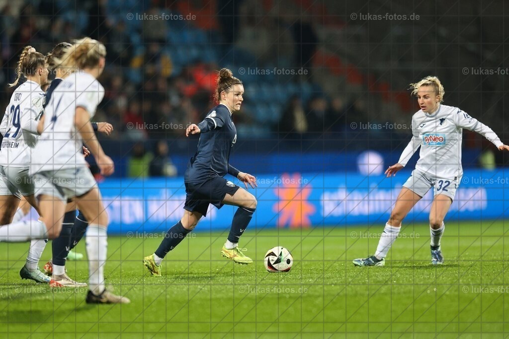 DFB-Pokal-Achtelfinale: VfL Bochum Frauen - TSG Hoffenheim 0:5 | Im Achtelfinale des DFB-Pokals der Frauen unterlag der VfL Bochum der TSG Hoffenheim aus der 1. Bundesliga mit 0:5. - Realisiert mit Pictrs.com