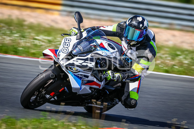 0990-260504OSL-004_990 | Deine Full-Service-Agentur für ✔️Videoproduktionen und ✔️Motorsportfotografie Jetzt Angebot anfragen!