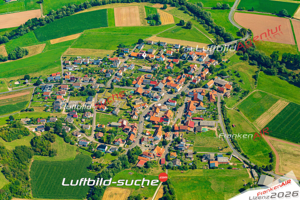 Luftaufnahme Niederellenbach Alheim - Die Luftaufnahme wurde 2025 vom UL-Flugzeug heraus erstellt ( ohne Drohne ) - Hochauflösende Luftaufnahme - für professionelle Ausdrucke geeignet. Die Geschenkidee !Mit Lizenz und Bildrechte bestellbar