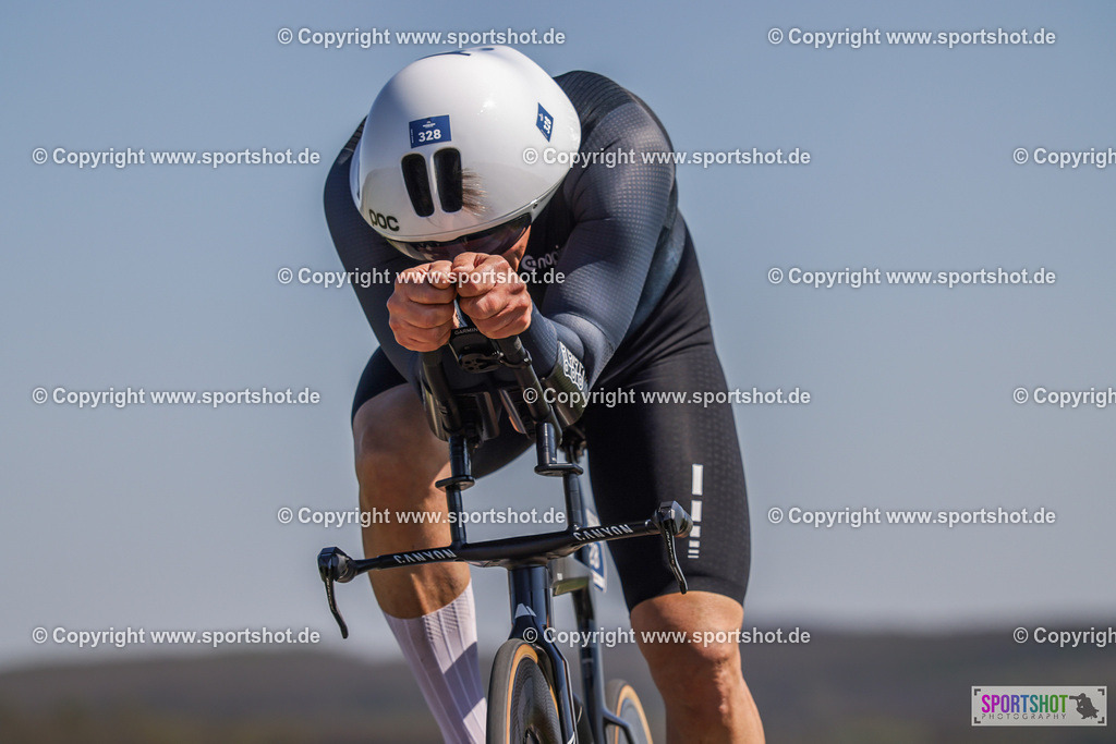 368A3063 | Neusiedlersee Radmarathon 2026@sportshot_your_pictrs #yourpictures#roadtowm2029 #nrm #neusiedlerseeradmarathon #neusiedlersee #neusiedlerseetourismus #burgenland #mörbisch #nrm26 #burgenlandtourismus #voglundco #poweredbyburgenlandtourismus #radsport #rad #marathon #ucigranfondo #visitburgenland #ucigranfondoworldseries