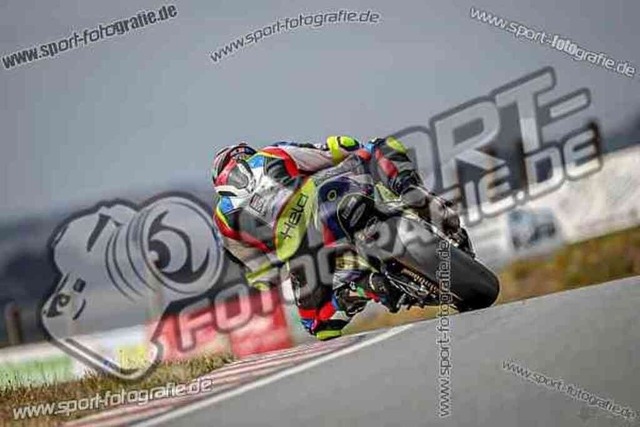 pubi1053 | Professionelle Fotos von Sportveranstaltungen, aber auch Hochzeiten und anderen Events. - Realisiert mit Pictrs.com