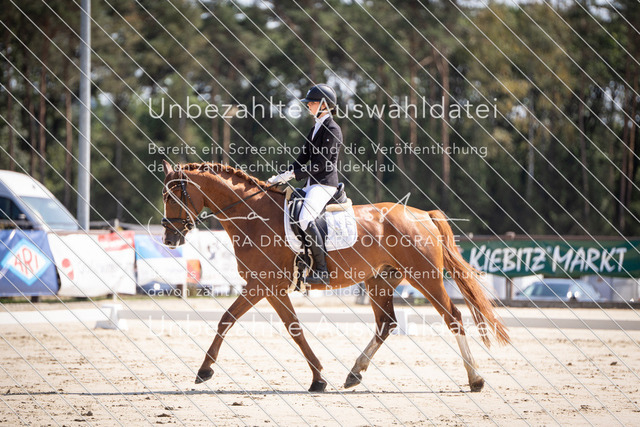 LR263_SD_08220 | saradresslerfotografie - Realisiert mit Pictrs.com