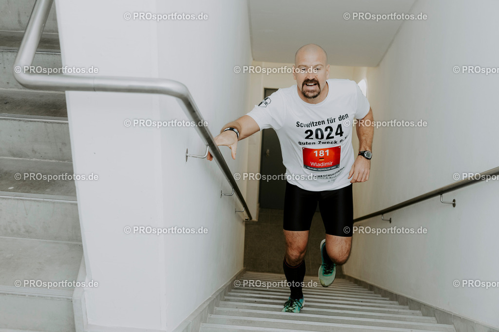 240825_Treppenlauf-517 | Professionelle Fotos Ihrer Laufsportveranstaltung.