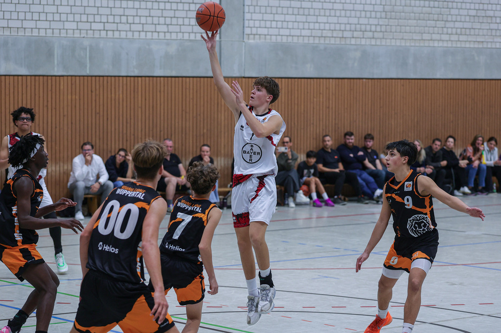 JBBL BAYER GIANTS vs Young Lions Wuppertal-65 | Fotos von Basketballspielen aus dem Raum NRW fotografiert von Gero Mueller-Laschet und Daniel Schaefer - Realisiert mit Pictrs.com