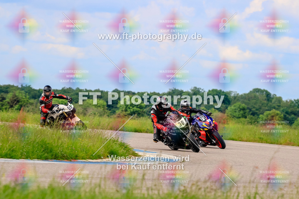 MotoTeam-1210 | Hier findet Ihr Bilder von Touristenfahrten auf der Nürburgring Nordschleife oder von anderen Veranstaltungen die ich besucht habe. Viel Spass beim Durch Schauen 