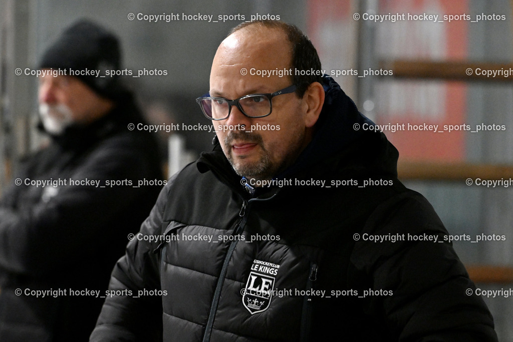 ESC Sparkasse Steindorf vs. LE Kings | Headcoach LE Kings Pollross Michael, ESC Sparkasse Steindorf vs. LE Kings, ESC Sparkasse Steindorf vs. LE Kings am 01.11.2025 in Steindorf (Ossiachersee Halle), Austria, (Photo by Bernd Stefan)