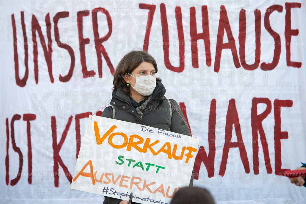 201105 StopHeimstadenAGH-6 | Mit einer Lärmkundgebung in der Nähe des Abgeordnetenhauses von Berlin protestieren Mieter*innen am 5.11.2020 gegen einen Verkauf ihrer Häuser an den Schwedischen Investor Heimstaden. - Realisiert mit Pictrs.com