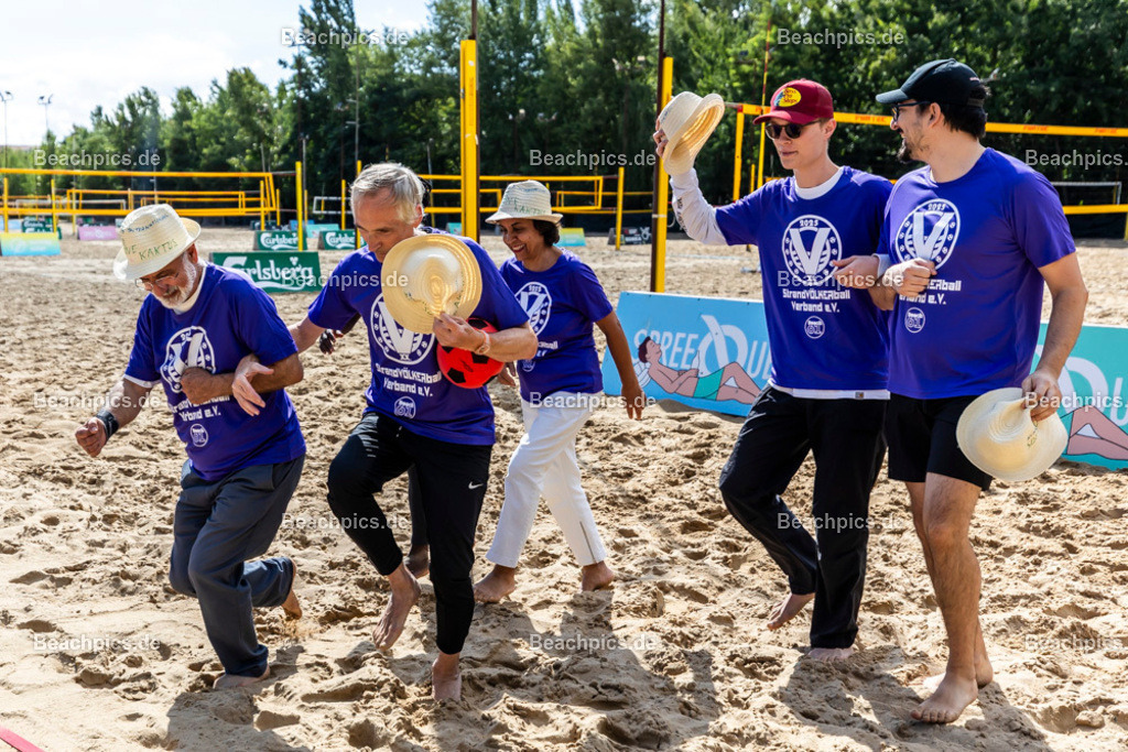 2025-200079499-Strandvölkerball-WM_1 |  23.08.2025; Berlin Foto: Gerold Rebsch - www.beachpics.de