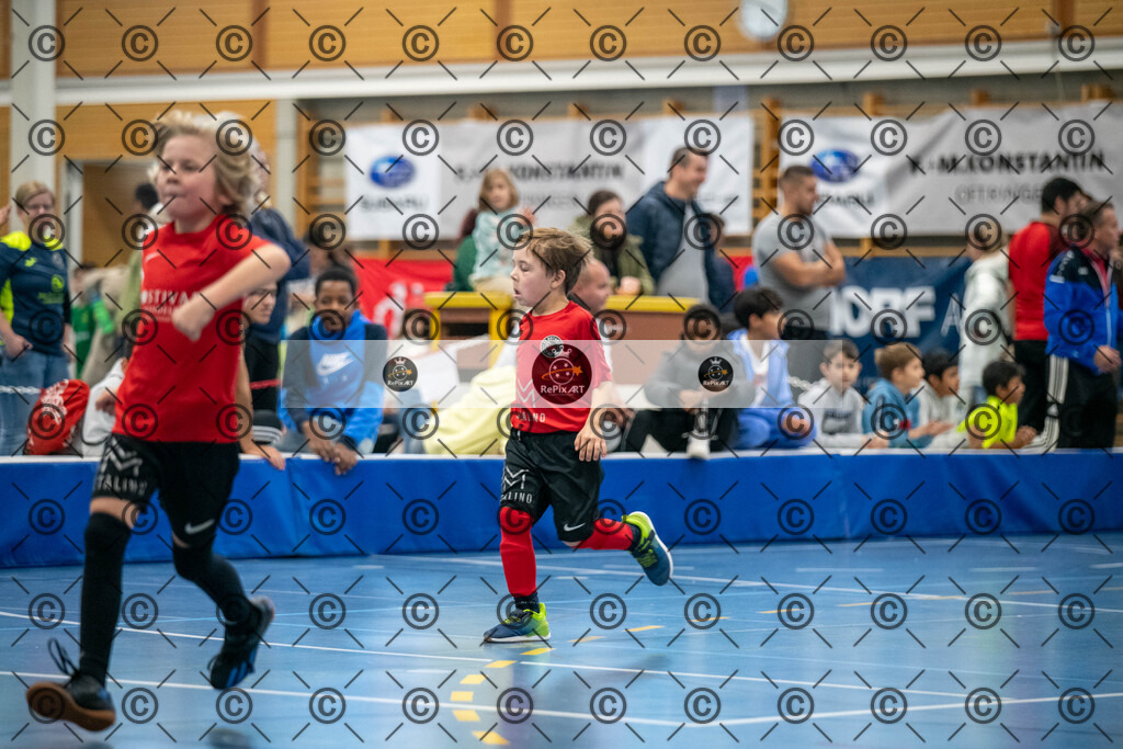 20231126_FCR_Hallenturnier_F2_012 | Sport und Naturfotografie von Roberto Esposito zeigt echte Momente Bewegung und die Schönheit der Natur. Ausdrucksstarke Bilder schaffen Emotionen.