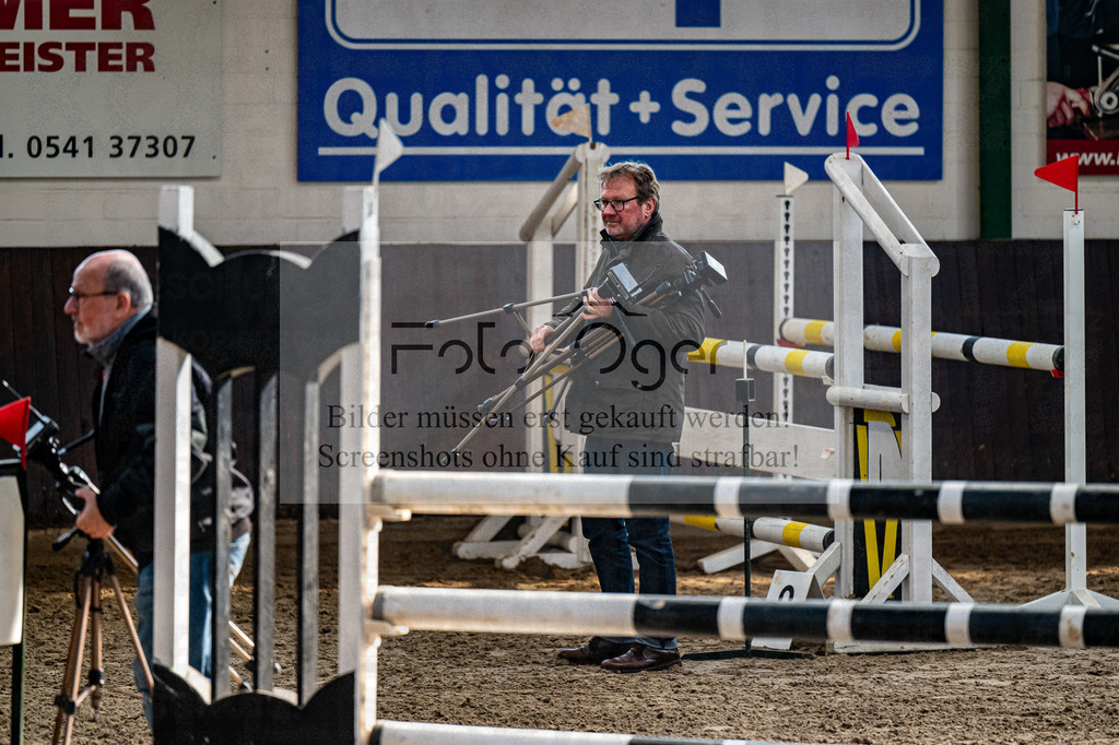 DOS_3749 | Entdecke hochwertige Reitturnierfotos von Foto Oger. Professionell, emotional und authentisch – jetzt Lieblingsmomente im Shop bestellen.Deutschlandweite Turnierfotografie. - Realisiert mit Pictrs.com