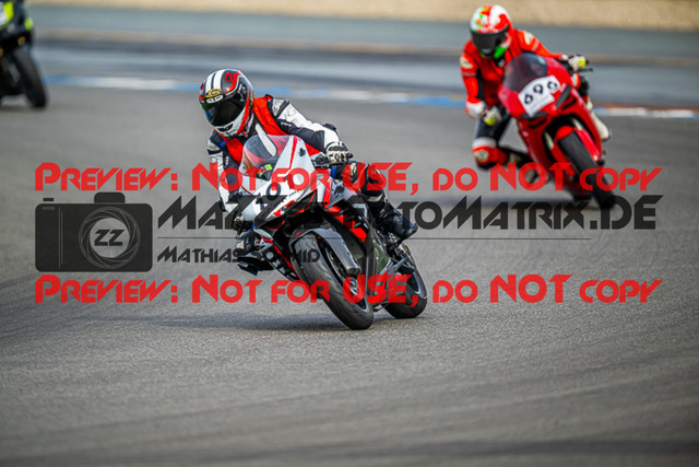 MaZZes_FotoMatrix_230410_4854 | INST