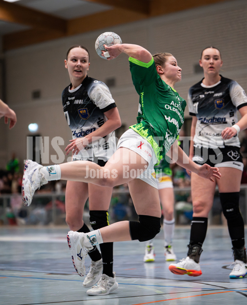 Handball I Frauen I Saison 2025-2026 I 3. Liga Staffel Nord I 13. Spieltag I SC SFN Vechta -Buxtehuder SV II-12 | Maya Janßen (44, SC SFN Vechta) - Realisiert mit Pictrs.com
