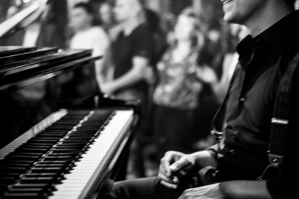 Tango meets Cuba | Tango meets Cuba mit den Klazz Brothers & Cuba Percussion im Forte Belvedere Leisnig zum Festival Hallo Leisnig 2022. - Realisiert mit Pictrs.com