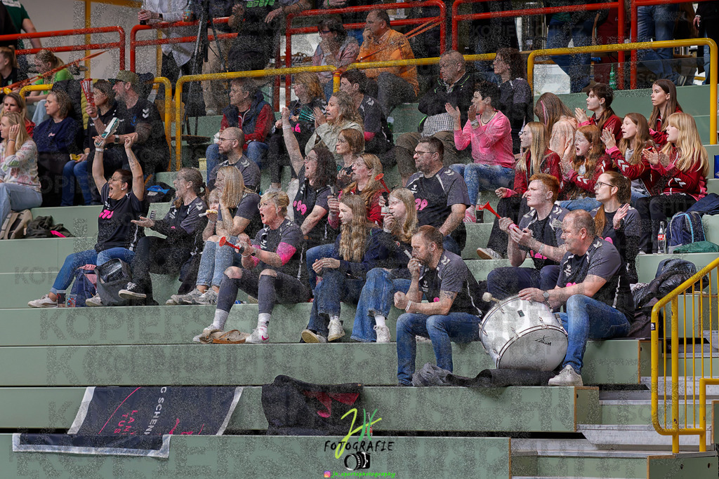 Hessenmeisterschaft wJC - Spiel um Platz 3; TuS Kriftel - SG Schenklengsfeld | Hessenmeisterschaft wJC - Spiel um Platz 3; TuS Kriftel - SG Schenklengsfeld am 22.03.2025 in Biedenkopf (Sporthalle Lahntalschule)Photo © 2025 - Jörg Heinrich - Realisiert mit Pictrs.com