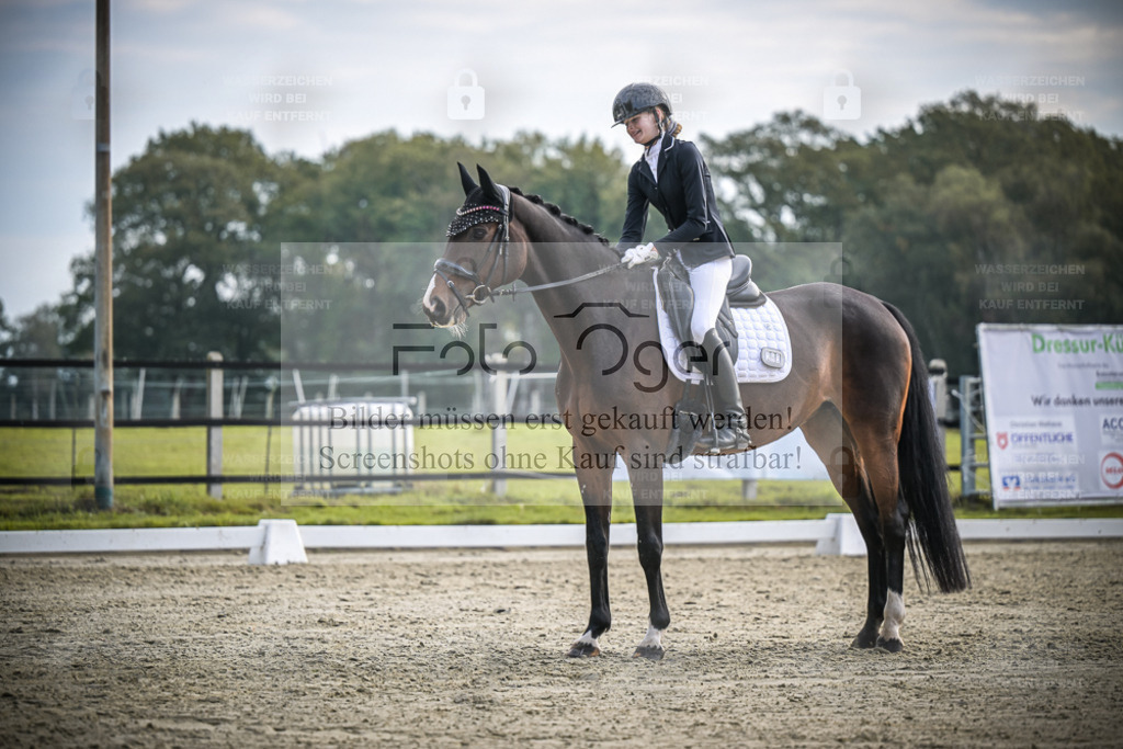 DOS_B096 | Entdecke hochwertige Reitturnierfotos von Foto Oger. Professionell, emotional und authentisch – jetzt Lieblingsmomente im Shop bestellen. - Realisiert mit Pictrs.com