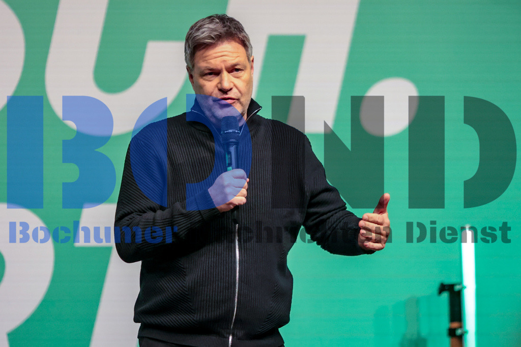 SES_HABBOC20250203-36 | bond - Realisiert mit Pictrs.com