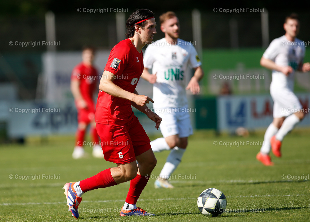 A_LUI_090526_08 | SPORT FUSSBALL LT1 OOE LIGA ASKOE OEDT 1B -UNION GSCHWAND 09.052026 IM BILD: SEBASTIAN LEITNER (OEDT 1B) UND (GSCHWAND) FOTO: FOTOLUI