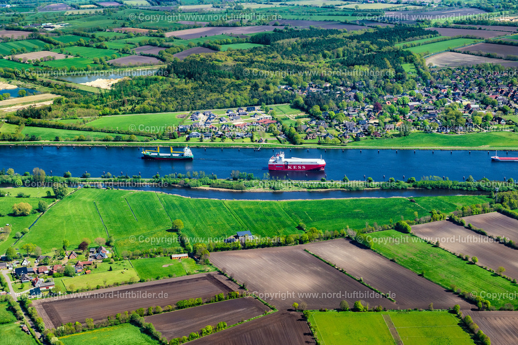 Nübbel_Nordostsee_Kanal_ELS_6036010524 | SCHüLP B. RENDSBURG 01.05.2024 Ortsansicht der Straßen und Häuser der Wohngebiete in Schülp b. Rendsburg im Bundesland Schleswig-Holstein, Deutschland. // Town View of the streets and houses of the residential areas in Schuelp b. Rendsburg in the state Schleswig-Holstein, Germany. Foto: Martin Elsen