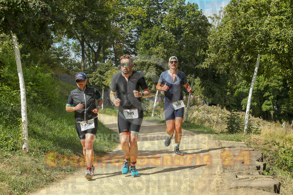250824_1411_EX1_5313 | Sportfotografie im Rhein-Sieg Kreis, Köln, Bonn, NRW, Rheinland Pfalz, Hessen, etc. Unser Tätigkeitsfeld umfasst den Laufsport vom Volkslauf über den Marathon, Duathlon, Triathon bis zum Ultralauf wie Kölnpfad Ultra oder Schindertrail.