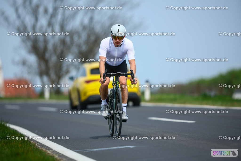 145_TRA56256 | Neusiedlersee Radmarathon 2026@sportshot_your_pictrs #yourpictures#roadtowm2029 #nrm #neusiedlerseeradmarathon #neusiedlersee #neusiedlerseetourismus #burgenland #mörbisch #nrm26 #burgenlandtourismus #voglundco #poweredbyburgenlandtourismus #radsport #rad #marathon #ucigranfondo #visitburgenland #ucigranfondoworldseries