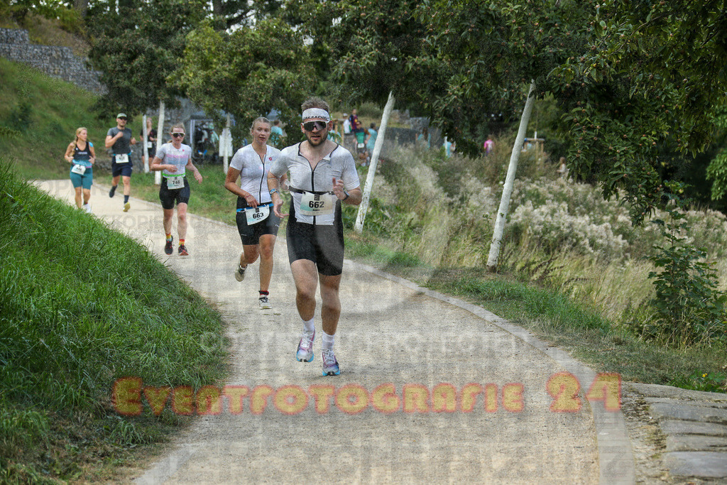 250824_1434_EX1_6675 | Sportfotografie im Rhein-Sieg Kreis, Köln, Bonn, NRW, Rheinland Pfalz, Hessen, etc. Unser Tätigkeitsfeld umfasst den Laufsport vom Volkslauf über den Marathon, Duathlon, Triathon bis zum Ultralauf wie Kölnpfad Ultra oder Schindertrail.