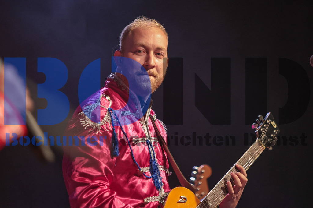 SES_GEBZFR20250828-21 | bond - Realisiert mit Pictrs.com