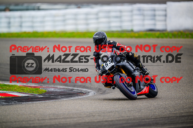 MaZZes_FotoMatrix_240804_6007705_2889 | Fotograf Mathias Schmid
Sportfotograf,
Eventfotograf,
Hochzeitsfotograf,
Portraitfotograf