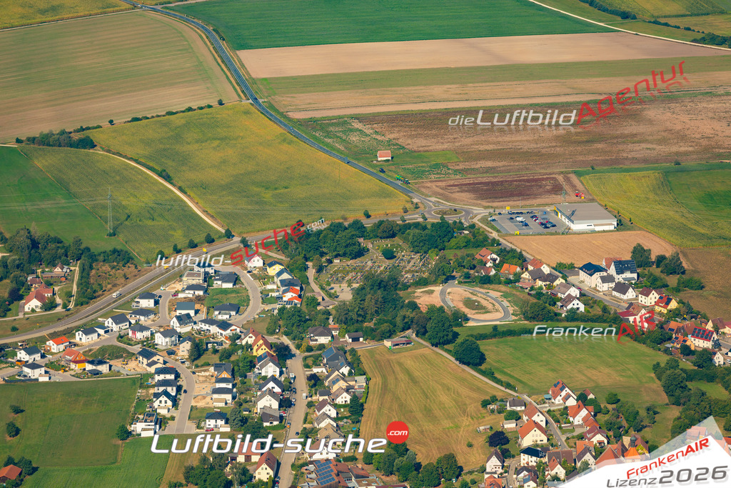 Das Luftbild zeigt :  Abenberg - Die Luftaufnahme wurde 2024 vom UL-Flugzeug aus erstellt ( keine Drohne ) - Hochauflösende Luftaufnahme - Für grossformatige Ausdrucke geeignet. Die Geschenkidee !Mit Lizenz und Bildrechte bestellbar