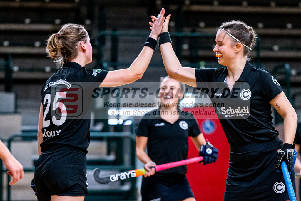 AKa 2.Buli Damen SCC - MHC 2-6 28.11.25 SG-0647 | Hockey,Sport,Fieldhockey,1.Bundesliga,2.Bundesliga,Sportfotografie,Shop,Sportphotography,Feldhockey,Hockeyliga