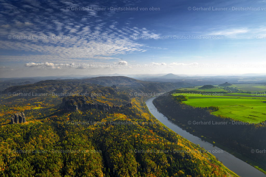 2888028 | Elbe bei Bad Schandau, Nationalpark Sächsische Schweiz, Schrammsteine