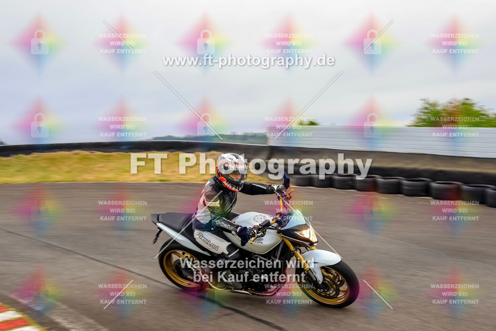 OBK-5972 | Hier findet Ihr Bilder von Touristenfahrten auf der Nürburgring Nordschleife oder von anderen Veranstaltungen die ich besucht habe. Viel Spass beim Durch Schauen 