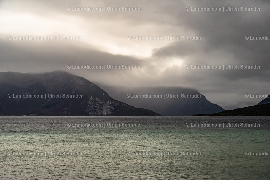 10047-10011 - Nordland - Norwegen | Stockfoto und Bilderpool mit Bildmaterial aus Deutschland, dem Harz, Halberstadt, Quedlinburg, Wernigerode und weltweit. Qualitativ hochwertige und professionelle Fotos anschauen und kaufen. - Realisiert mit Pictrs.com