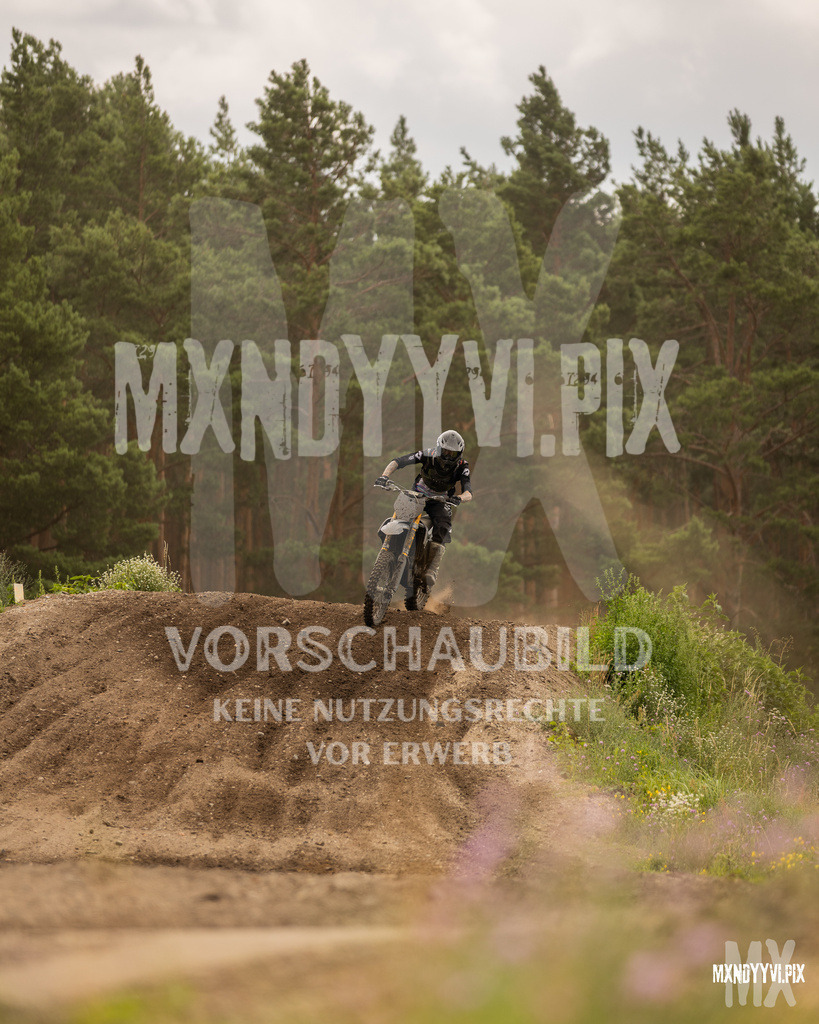 866A1618 | mxndyyvipix