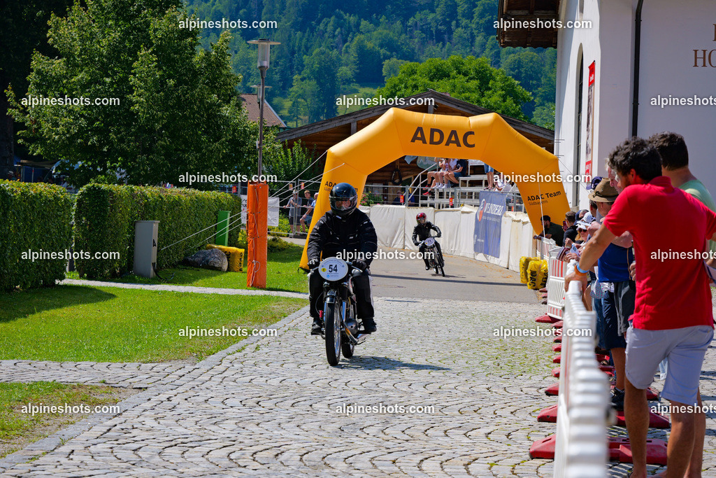 P1014729 | Erleben Sie atemberaubende, hochqualitative Fotos Ihrer Fahrt entlang der malerischen Alpenstraßen. Besuchen Sie alpineshots.com, um professionelle Aufnahmen Ihrer unvergesslichen Reise zu finden und zu kaufen - Realisiert mit Pictrs.com