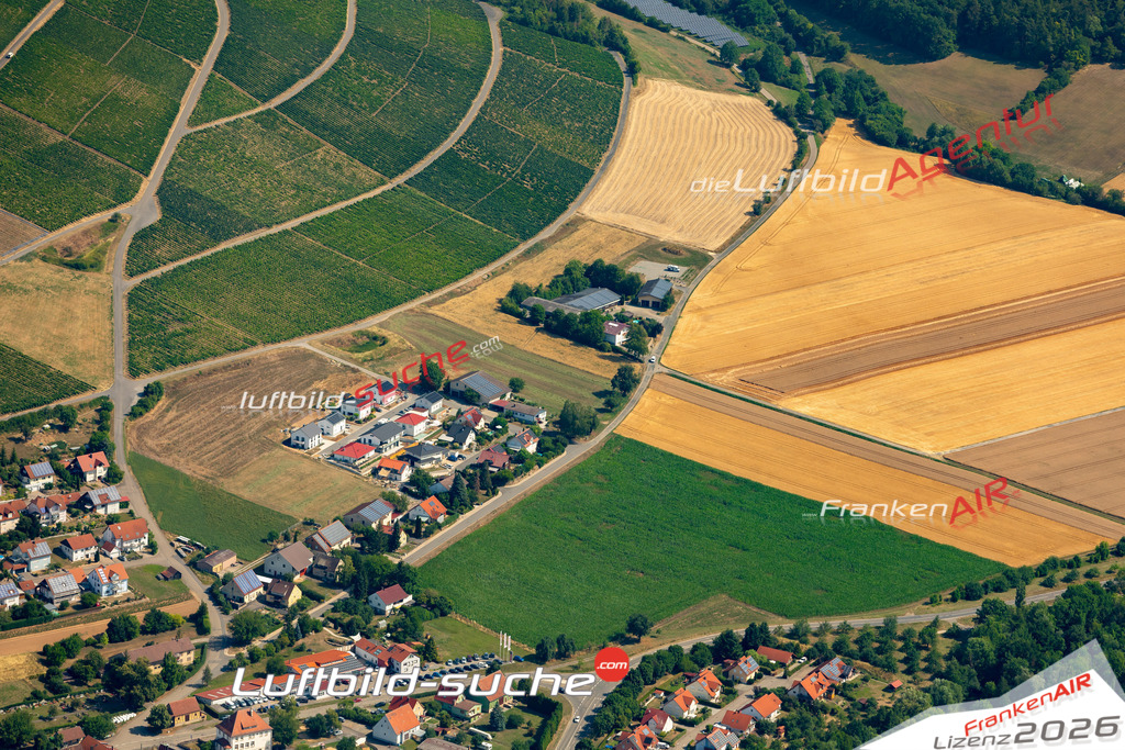 Das Luftbild zeigt : Feldertor Schäftersheim Weikersheim - Die Luftaufnahme wurde 2023 vom UL-Flugzeug aus erstellt ( keine Drohne ) - Hochauflösende Luftaufnahme - Für grossformatige Ausdrucke geeignet. Die Geschenkidee !Mit Lizenz und Bildrechte bestellbar