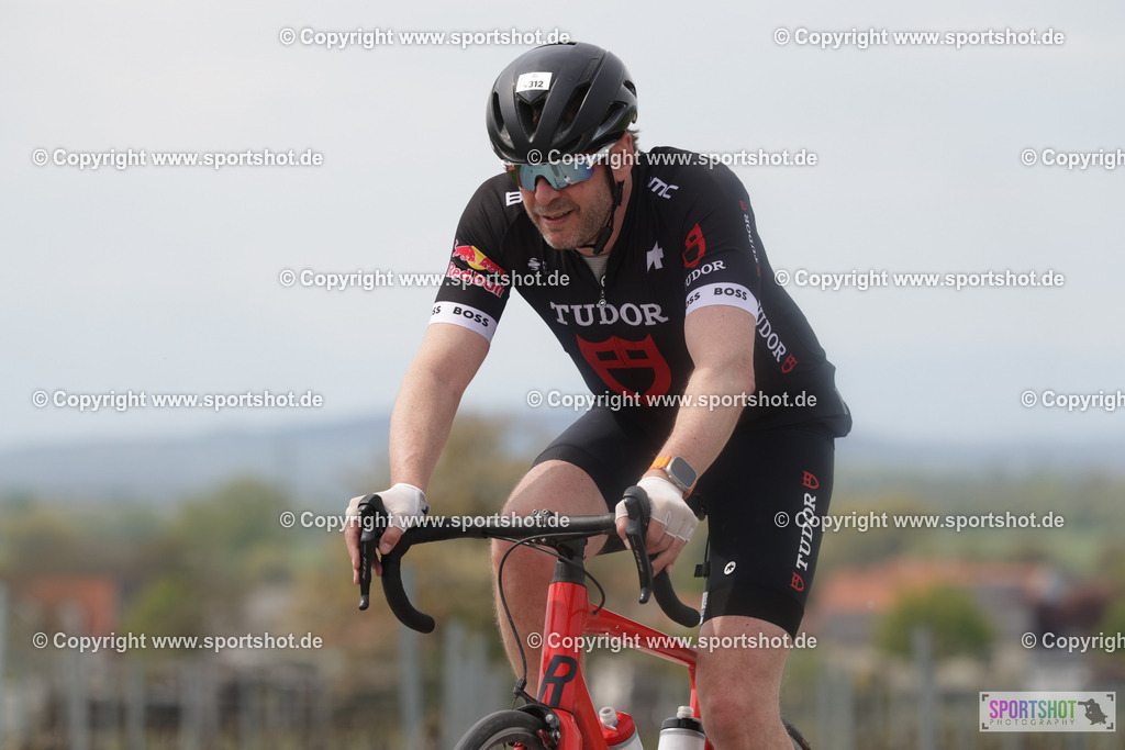 368A5427 | Neusiedlersee Radmarathon 2026@sportshot_your_pictrs #yourpictures#roadtowm2029 #nrm #neusiedlerseeradmarathon #neusiedlersee #neusiedlerseetourismus #burgenland #mörbisch #nrm26 #burgenlandtourismus #voglundco #poweredbyburgenlandtourismus #radsport #rad #marathon #ucigranfondo #visitburgenland #ucigranfondoworldseries