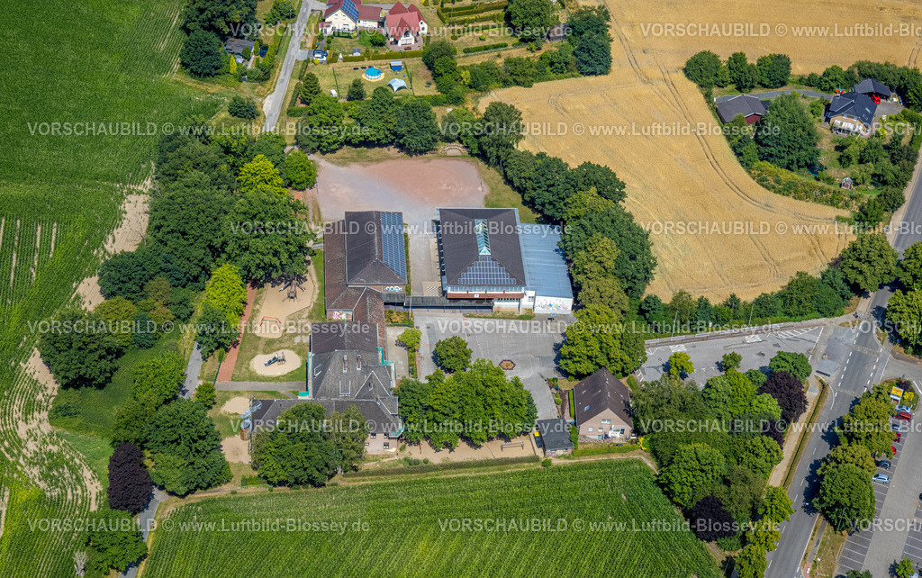 Schermbeck220703766 | Luftbild, Gemeinschaftsgrundschule Schermbeck mit Solardach, Weseler Straße, Schermbeck, Ruhrgebiet, Nordrhein-Westfalen, Deutschland