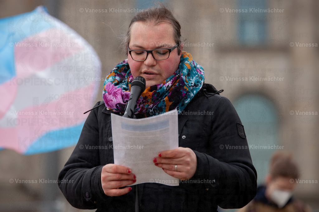  Trans Day Of Visibility Kundgebung 2022 in Berlin | Vanessa Kleinwächter - Realisiert mit Pictrs.com