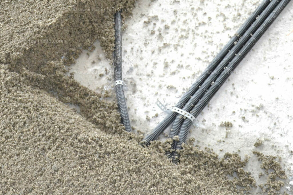 bib-lg19-fussbodenaufbau-0100 | Nach LV-Leistungsgruppen sortierte Detailfotos über den Bau eines Hauses. Alle Hausbau-Bilder direkt vom Urheber und Autor der Website Haus-Selber-Bauen.com