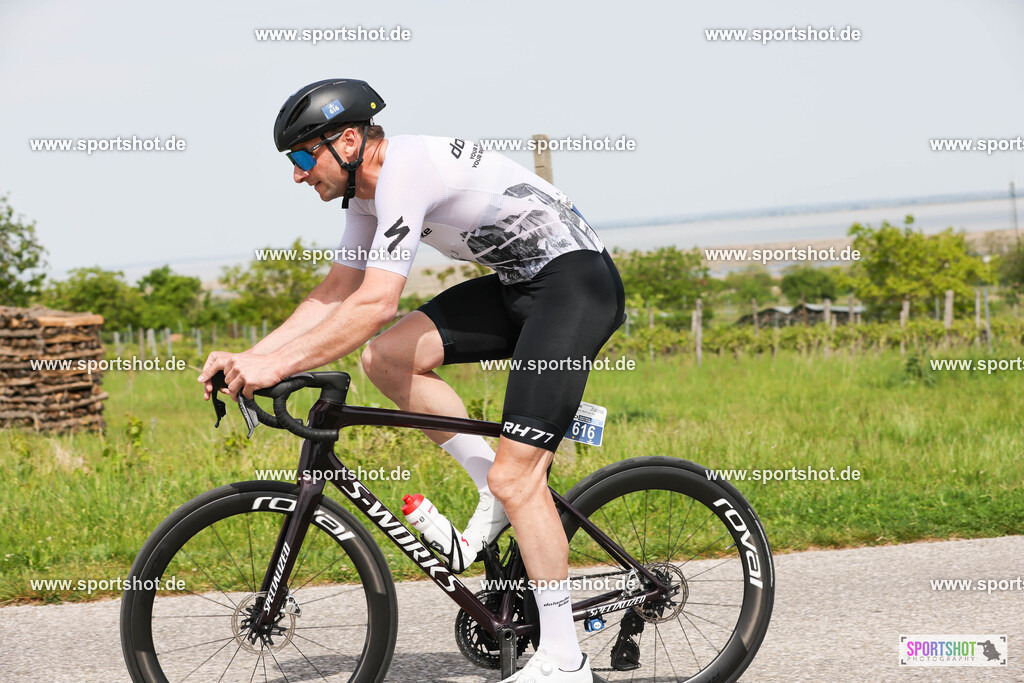 007A5111 | Neusiedler See Radmarathon 2025 #neusiedlerseeradmarathon #yourpictrs #sportshot_your_pictrs @Sportshotphotography Copyright:www.sportshot.de