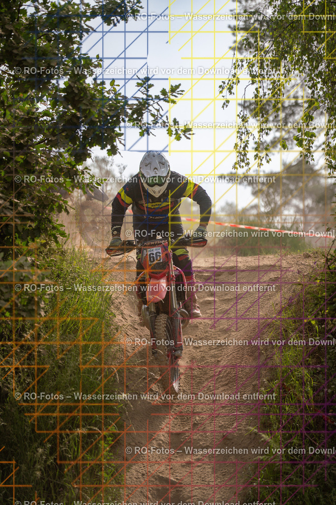 Niederwürzbach 4 Lauf-401 | Sportfotografie von RO-Fotos: Motorsport, Motocross, Enduro, Laufveranstaltungen und Triathlon. Professionelle Fotos von Sportlern und Events. - Realisiert mit Pictrs.com